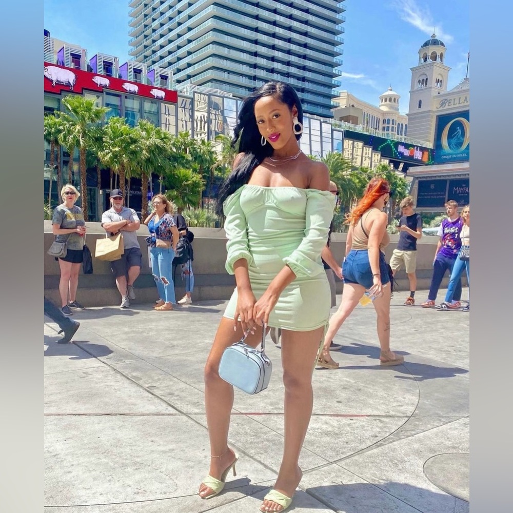 Green Off Shoulder Drawstring Dress